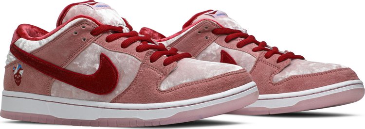 StrangeLove x Dunk Low SB 'Valentine's Day'